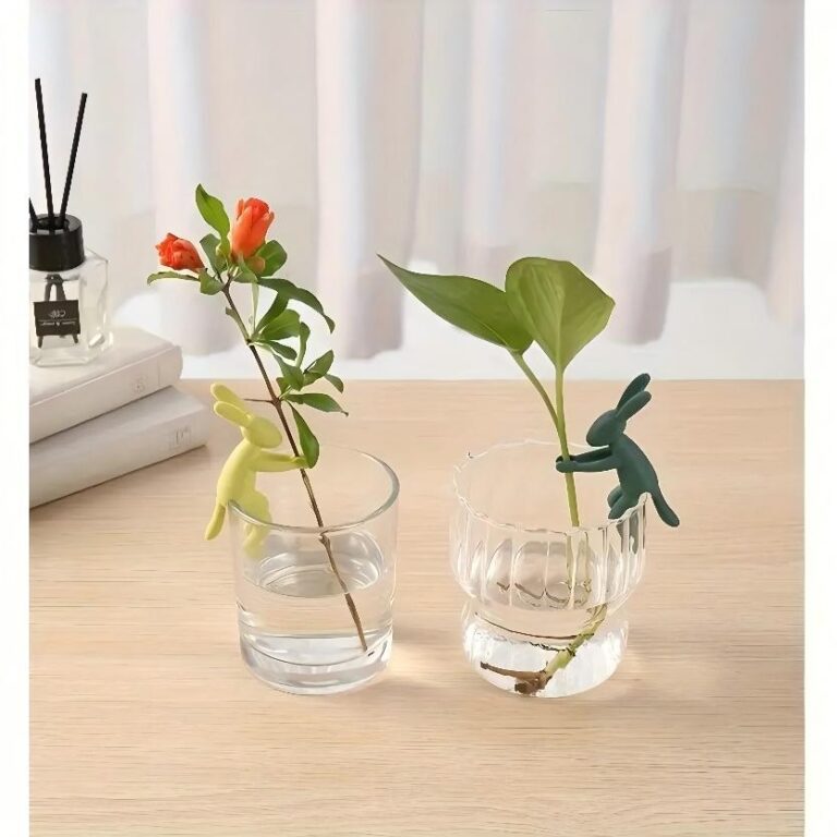 ウサギの植物ホルダー