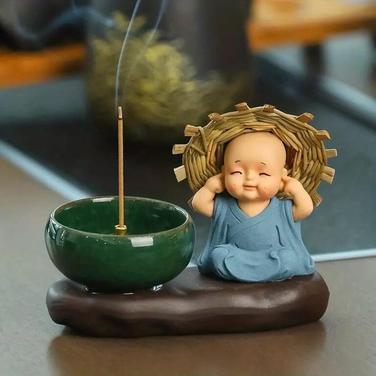 麦わら帽子の僧侶香